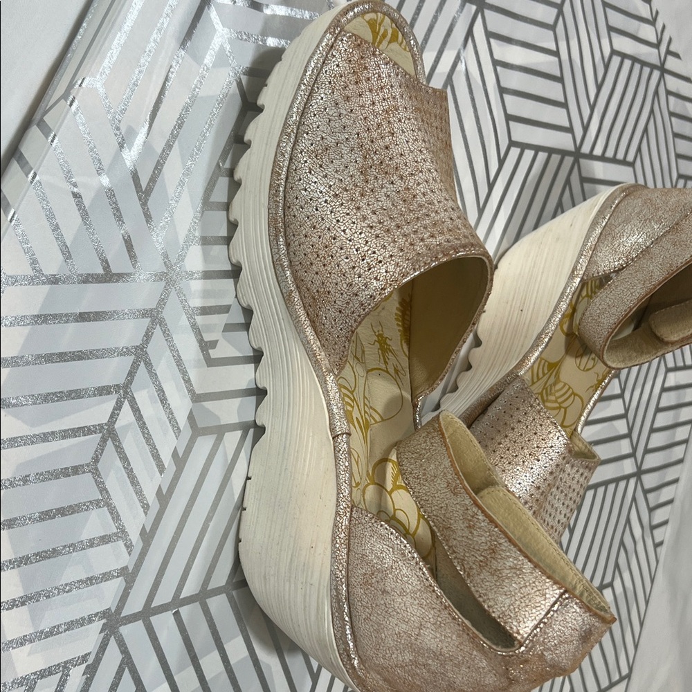 Fly London Women's Metallic Espadrilles - Picture 3 of 7